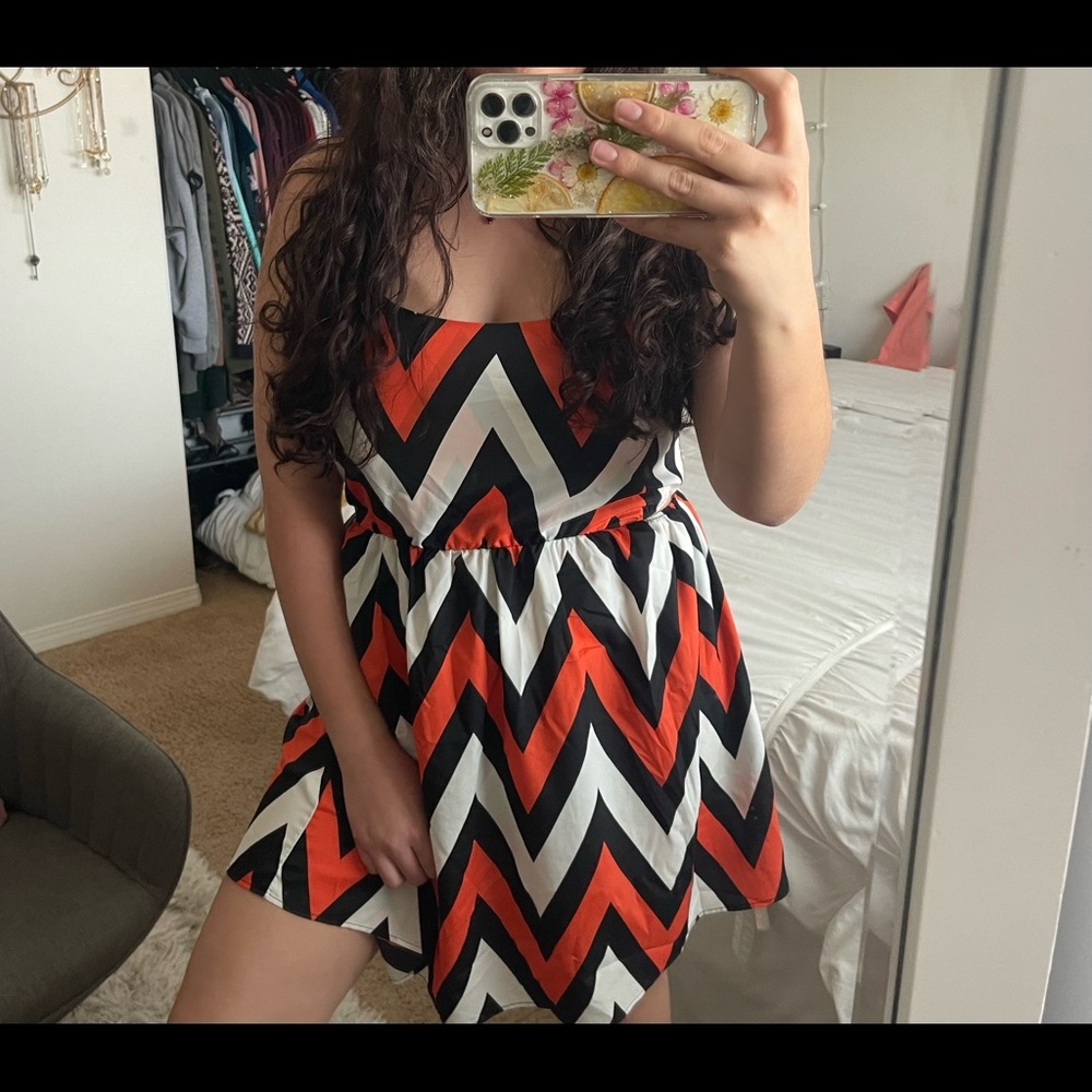 Chevron Dress - Picture 7 of 7